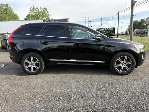 Black Stone 2015 Volvo XC60 T6 Platinum