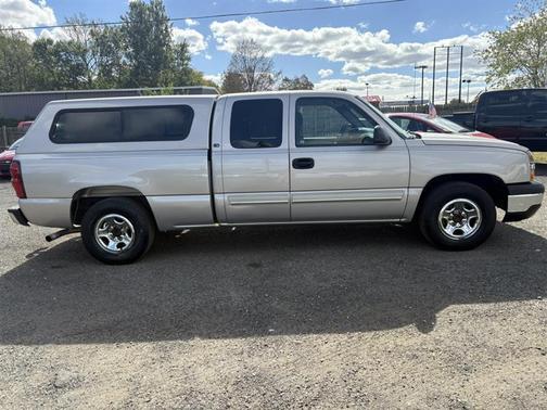 2004 Chevrolet Silverado 1500 LS Extended Cab