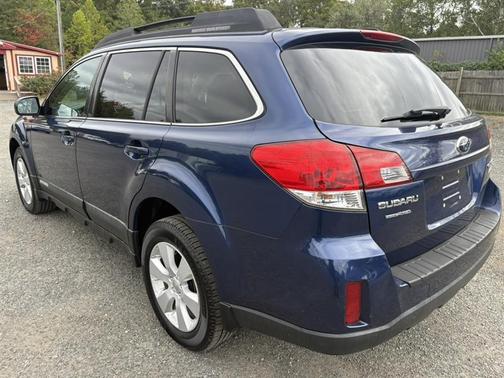 2010 Subaru Outback 2.5 i Premium