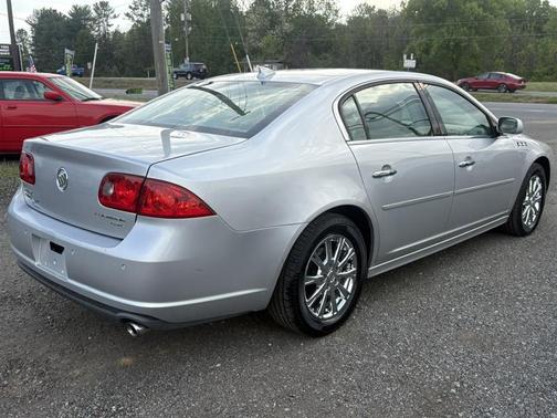 Quicksilver Metallic 2011 Buick Lucerne CXL Premium