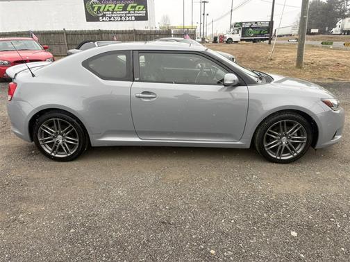 2013 Scion tC Base