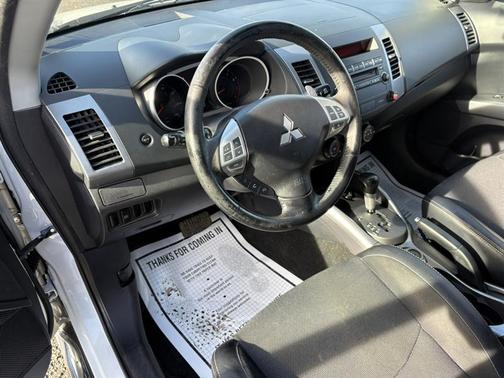 2008 Mitsubishi Outlander SE