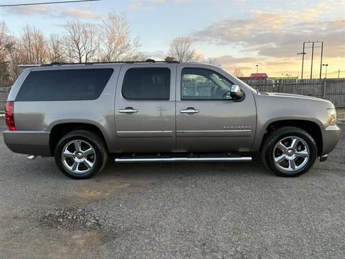 2014 Chevrolet Suburban 1500 LTZ