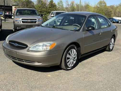 Spruce Green Metallic 2003 Ford Taurus LX