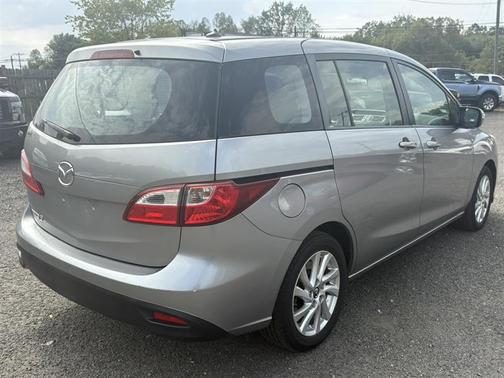 2013 Mazda Mazda5 SPORT