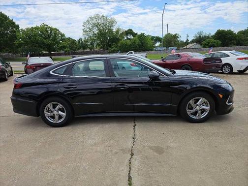 2023 Hyundai SONATA SE
