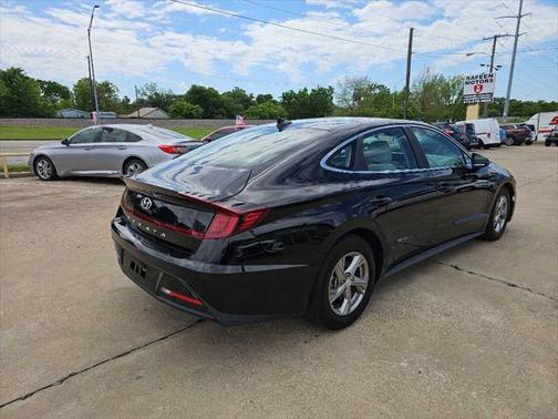 2023 Hyundai SONATA SE