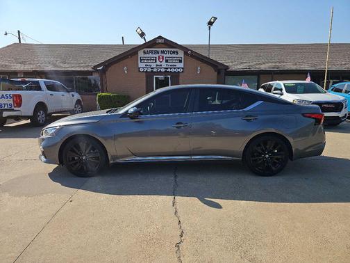 2022 Nissan Altima SR FWD