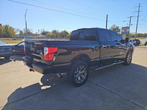 2019 Nissan Titan XD SV