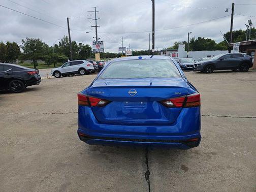 2025 Nissan Altima SV FWD