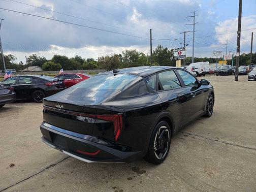 2025 Kia K4 EX