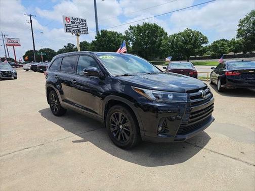 2019 Toyota Highlander SE