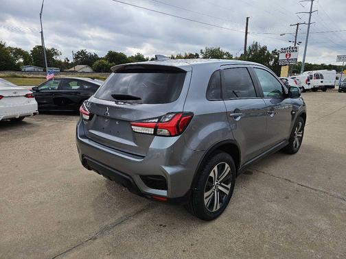 2024 Mitsubishi Outlander Sport SE