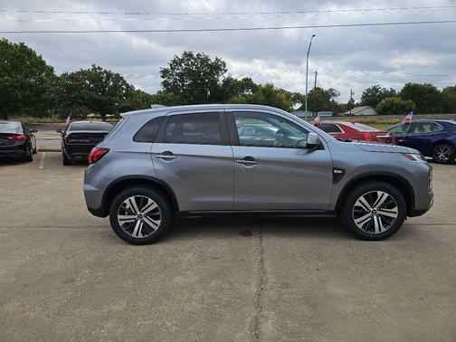 2024 Mitsubishi Outlander Sport SE