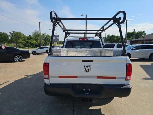 Bright White Clearcoat 2023 RAM 1500 Classic SLT