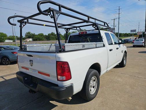 Bright White Clearcoat 2023 RAM 1500 Classic SLT