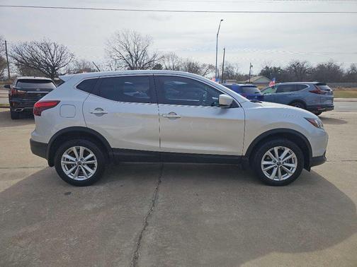 2019 Nissan Rogue Sport S