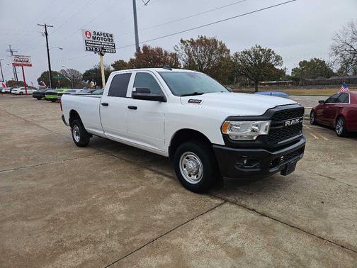 2022 RAM 2500 Tradesman Crew Cab 4x2 8' Box
