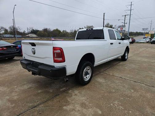 2022 RAM 2500 Tradesman Crew Cab 4x2 8' Box