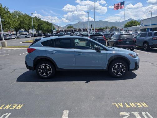 Cool Gray Khaki 2019 Subaru Crosstrek 2.0i