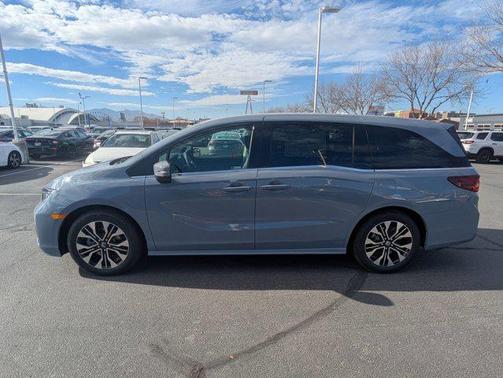 Sonic Gray Pearl 2026 Honda Odyssey Elite