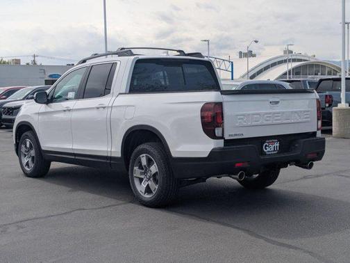 Platinum White Pearl 2026 Honda Ridgeline RTL