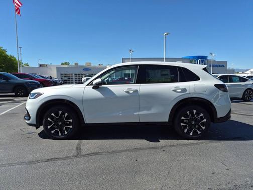 Platinum White Pearl 2027 Honda HR-V EX-L