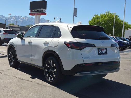 Platinum White Pearl 2027 Honda HR-V EX-L