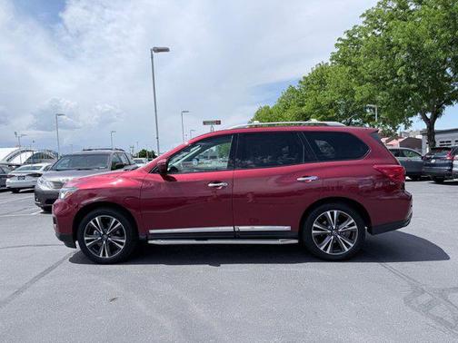 Cayenne Red Metallic 2017 Nissan Pathfinder Platinum