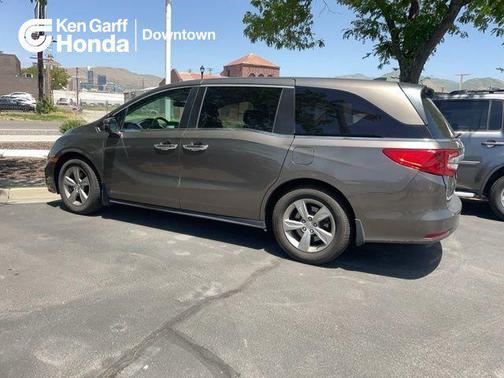 Pewter 2018 Honda Odyssey EX