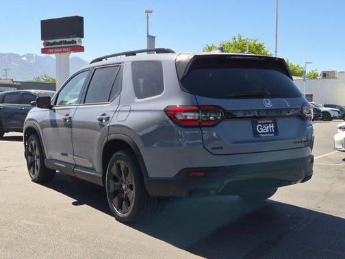 Sonic Gray Pearl 2026 Honda Pilot Black Edition