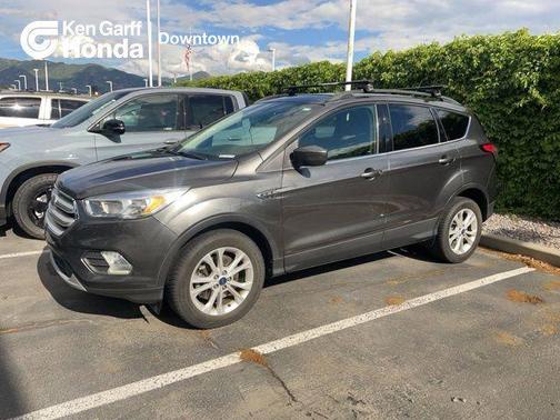 Magnetic 2018 Ford Escape SE