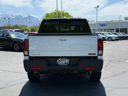Platinum White Pearl 2025 Honda Ridgeline TrailSport
