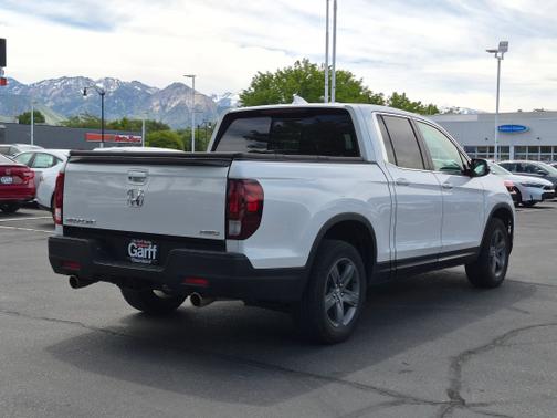 Platinum White Pearl 2023 Honda Ridgeline