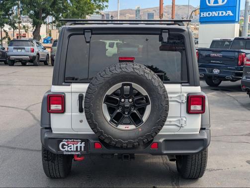 Bright White Clearcoat 2018 Jeep Wrangler Unlimited Rubicon