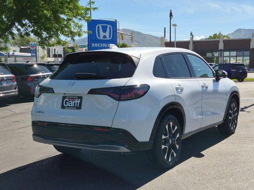 Platinum White Pearl 2027 Honda HR-V EX-L