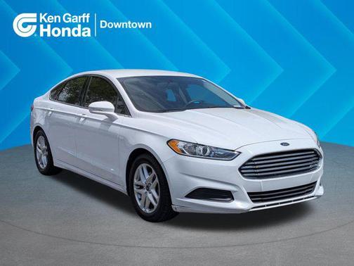 White Platinum Metallic Tri-Coat 2015 Ford Fusion SE