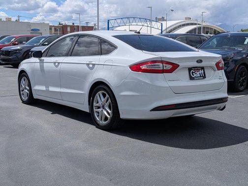 White Platinum Metallic Tri-Coat 2015 Ford Fusion SE