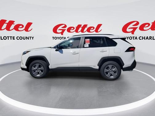 2025 Toyota RAV4 Hybrid SE