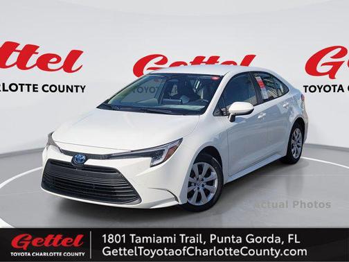 2025 Toyota Corolla Hybrid SE