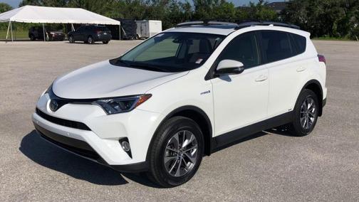2017 Toyota RAV4 Hybrid XLE