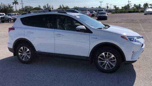2017 Toyota RAV4 Hybrid XLE