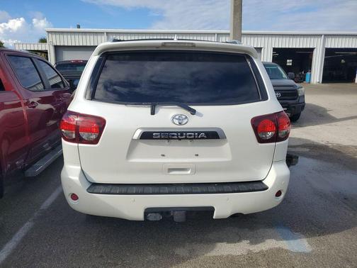 2021 Toyota Sequoia Platinum