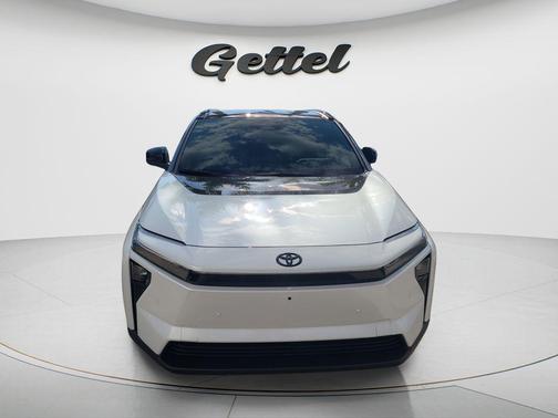 Wind Chill Pearl w/Midnight Black Metallic Roof 2026 Toyota bZ Limited