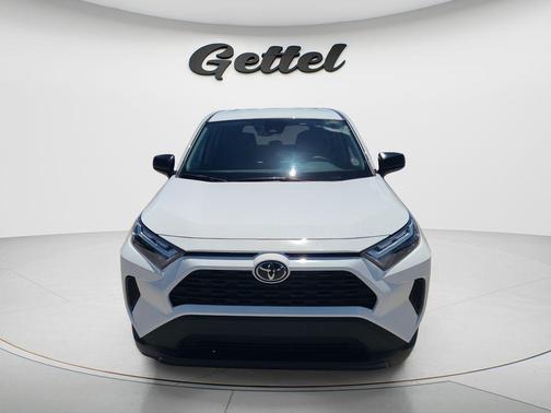Ice Cap 2025 Toyota RAV4 LE