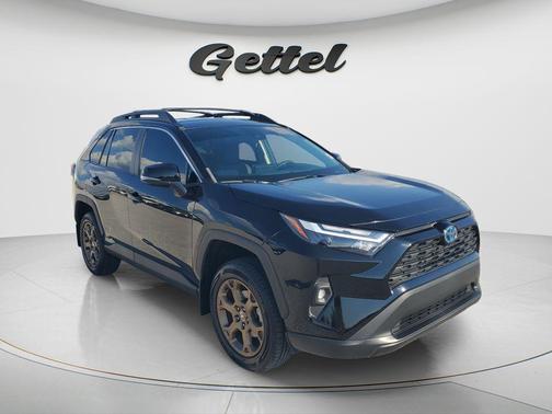 2023 Toyota RAV4 Hybrid SE