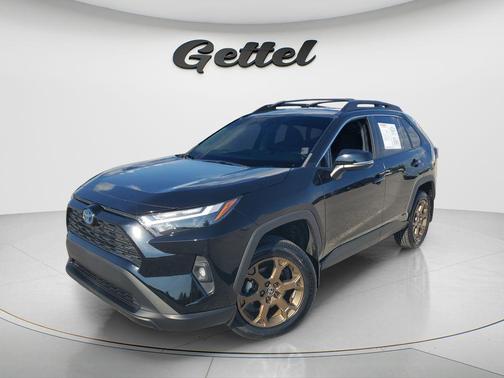 2023 Toyota RAV4 Hybrid SE