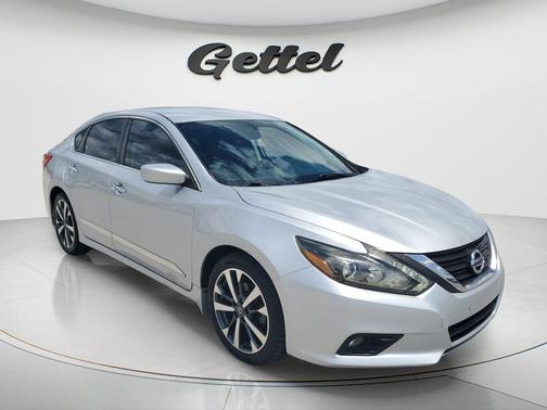 Brilliant Silver 2016 Nissan Altima 2.5 SR