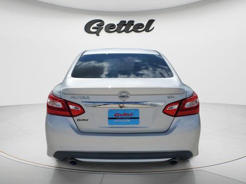 Brilliant Silver 2016 Nissan Altima 2.5 SR