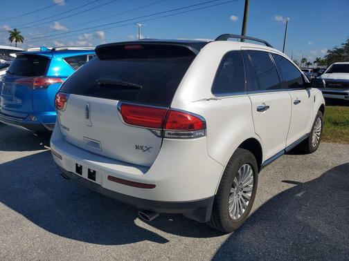 2012 Lincoln MKX Base